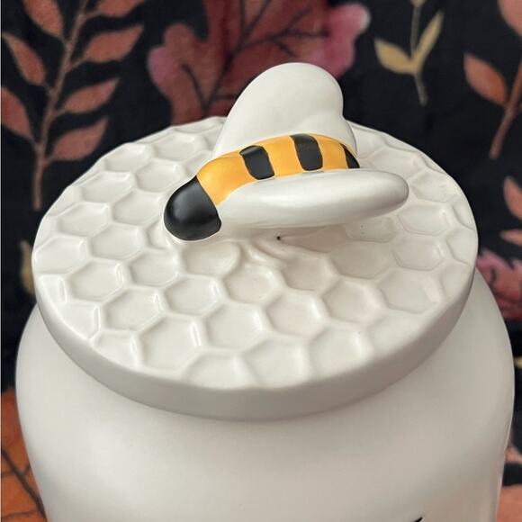 Rae Dunn Honey Jar Sweet As Can Bee Canister Farmhouse Kitchen Decor Topper New - Picture 6 of 7